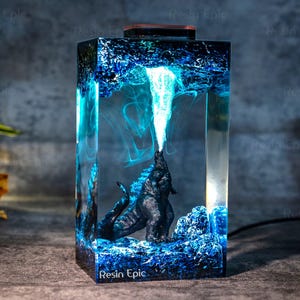 Handmade Beast Diorama Lamp – Epoxy Resin Night Light, Monster Display Art, Unique Gift for Him or Dad